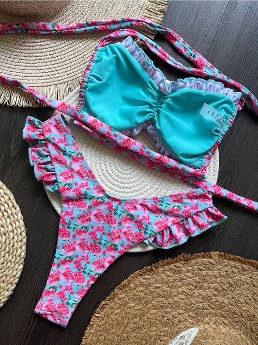 Bikini Set con Volant Floreale | Costume Triangolo Senza Spalline e Perizoma 2025