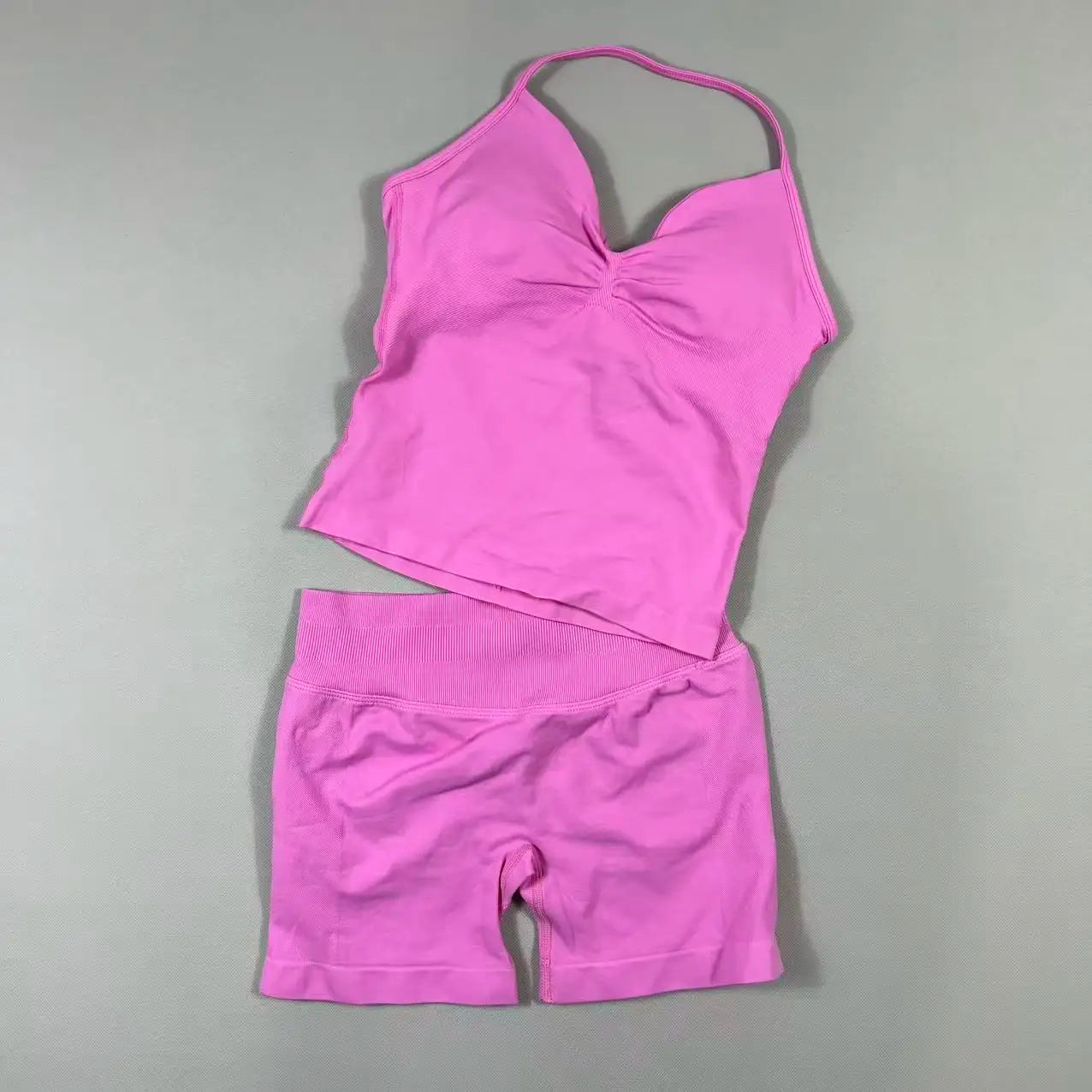 Completo Sportivo Donna 2 Pezzi – Top Lungo + Pantaloncini Yoga Senza Cuciture Push-Up
