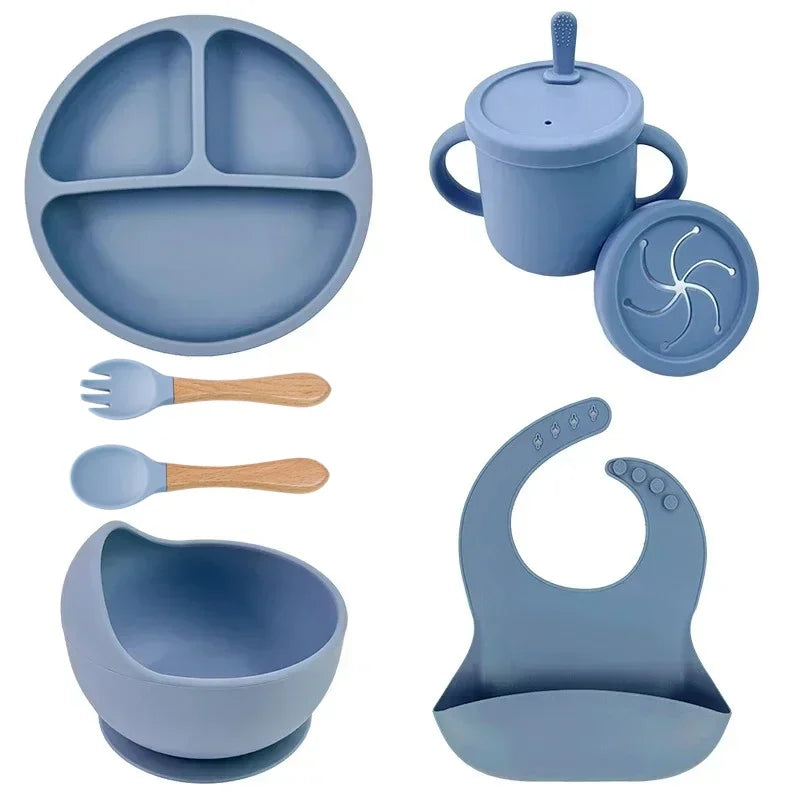 Set Stoviglie in Silicone per Bambini – Piatto, Ciotola, Tazza & Posate | 6-9 Pezzi