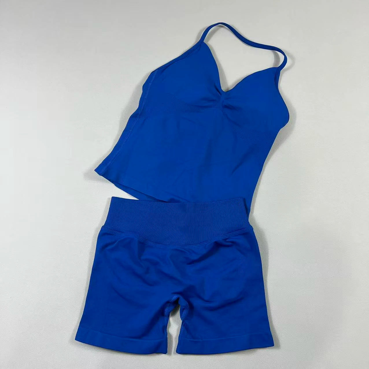 Completo Sportivo Donna 2 Pezzi – Top Lungo + Pantaloncini Yoga Senza Cuciture Push-Up