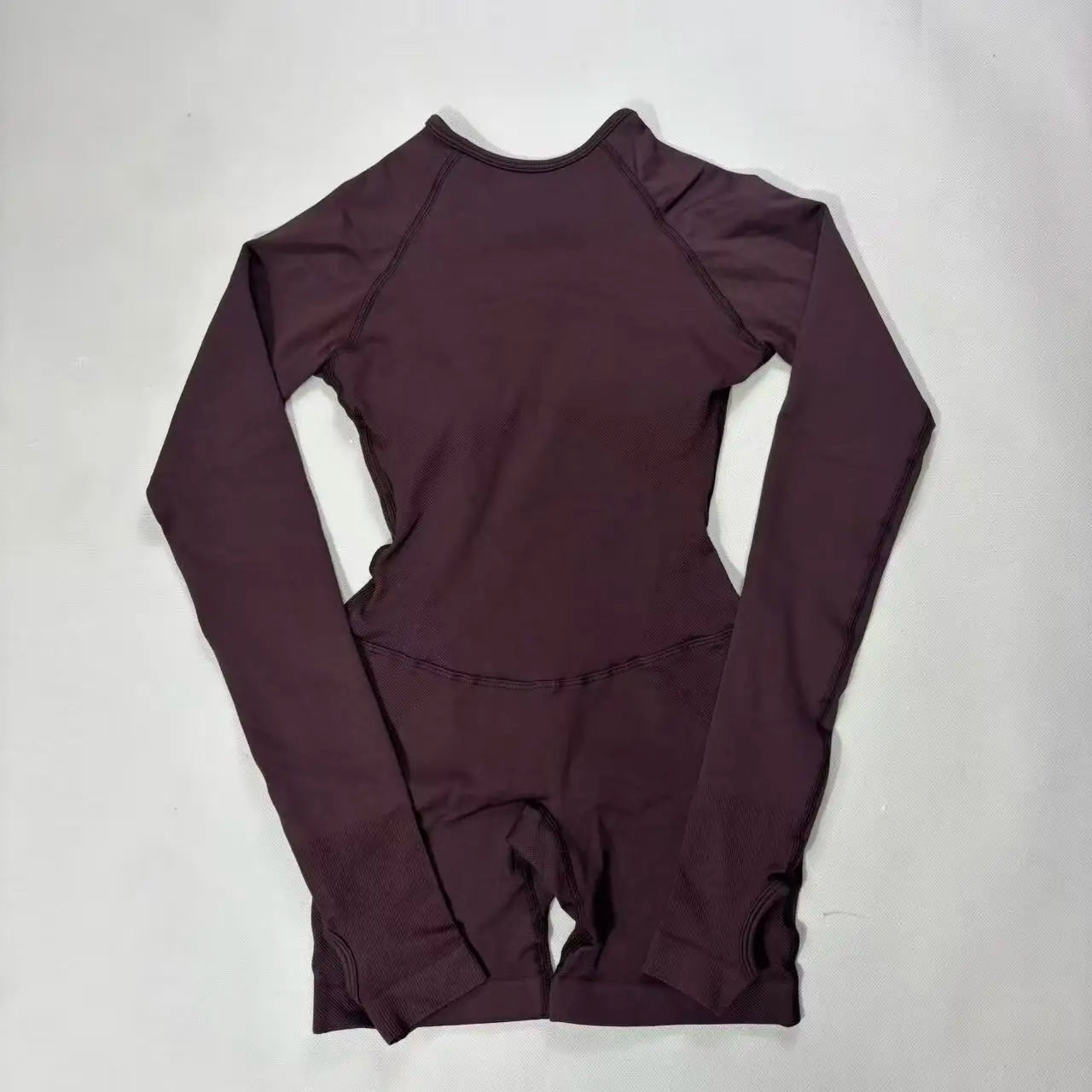 Completo Sportivo Donna 2 Pezzi – Top Lungo + Pantaloncini Yoga Senza Cuciture Push-Up