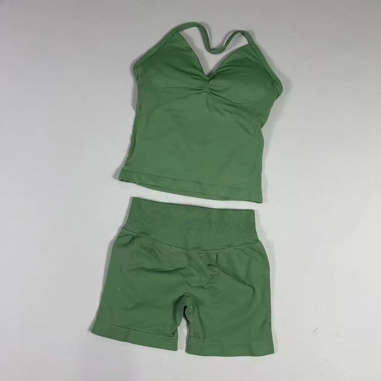 Completo Sportivo Donna 2 Pezzi – Top Lungo + Pantaloncini Yoga Senza Cuciture Push-Up
