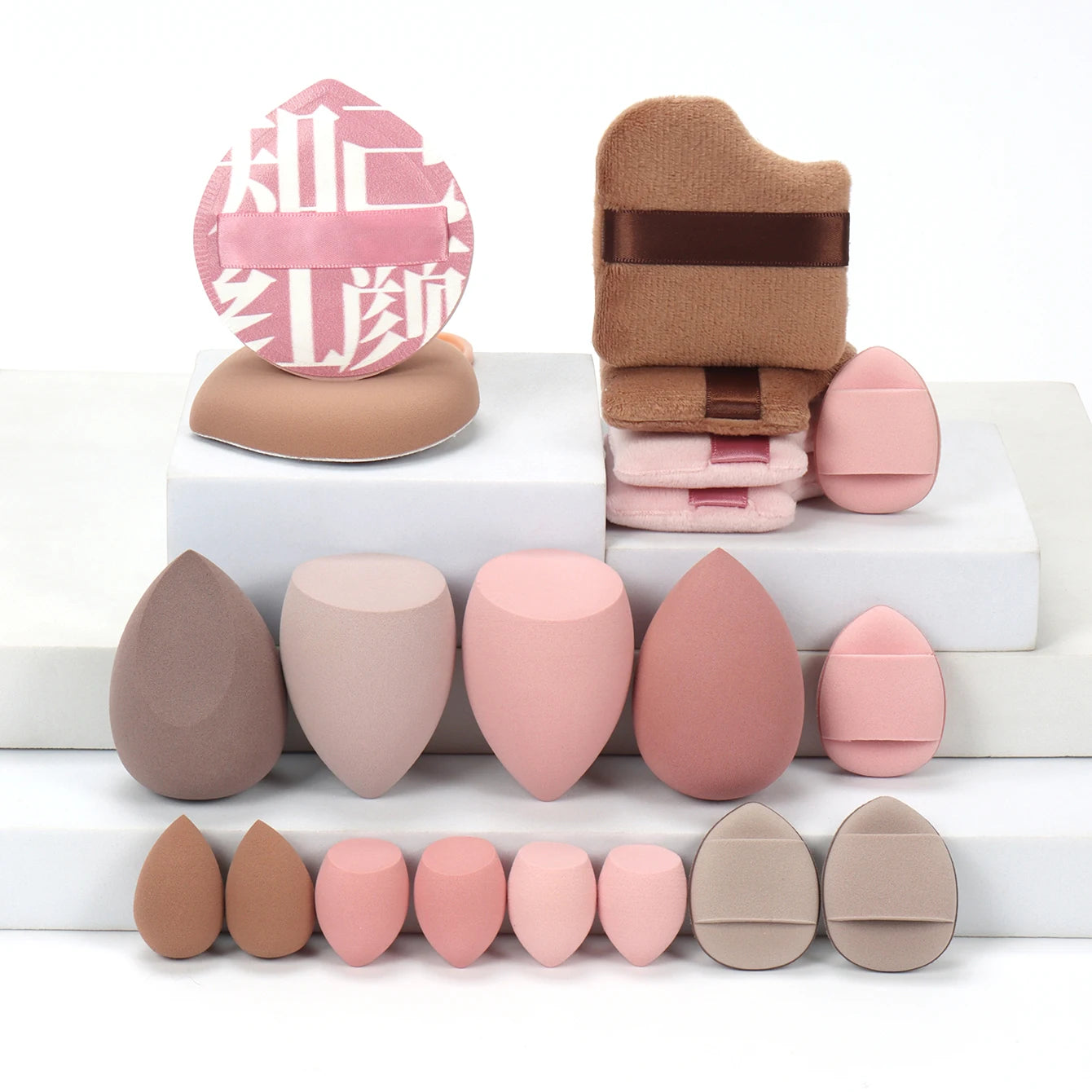 Set 20 Spugnette per Trucco 6cm – Per Crema, Cipria e Correttore, 16 Colori