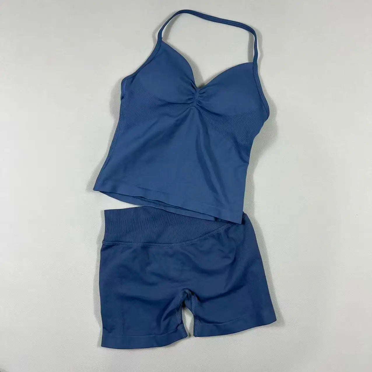 Completo Sportivo Donna 2 Pezzi – Top Lungo + Pantaloncini Yoga Senza Cuciture Push-Up