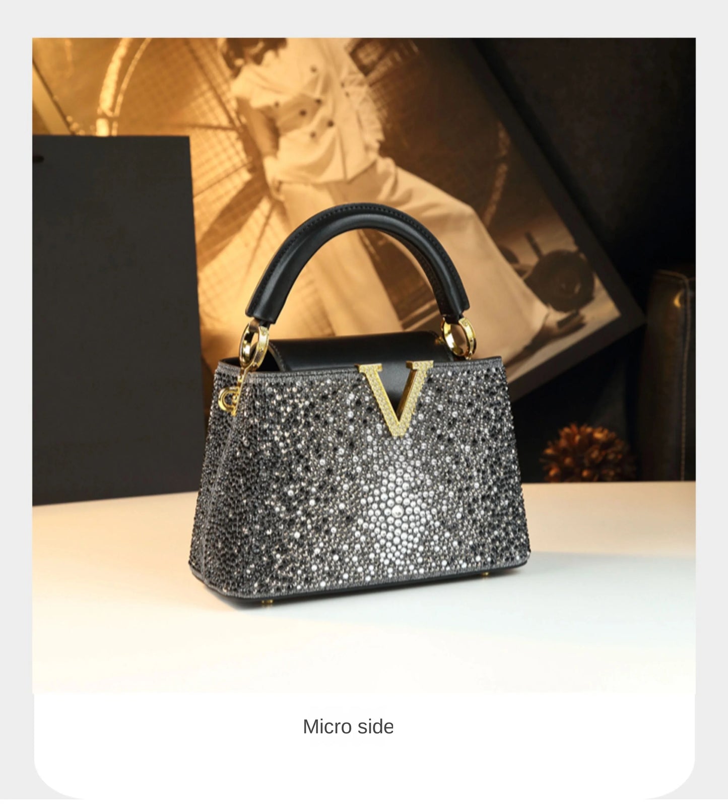 Borse da donna con diamanti alla moda di lusso 2025 Nuova borsa a tracolla piccola con lettera a V Borse a conchiglia in vera pelle