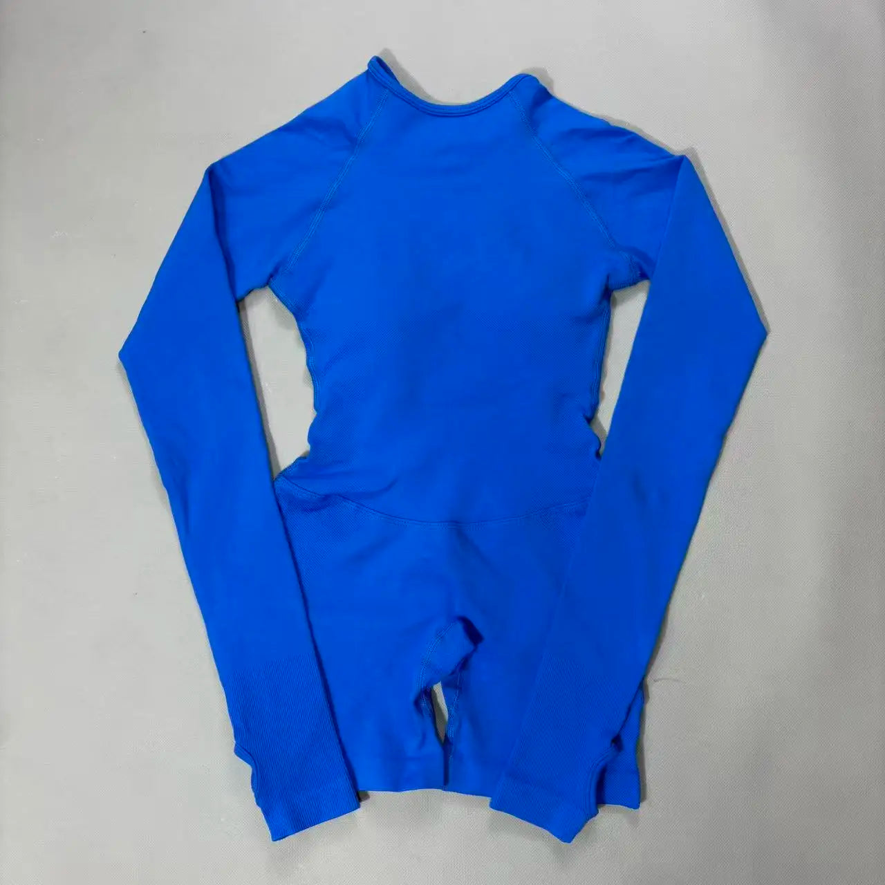 Completo Sportivo Donna 2 Pezzi – Top Lungo + Pantaloncini Yoga Senza Cuciture Push-Up