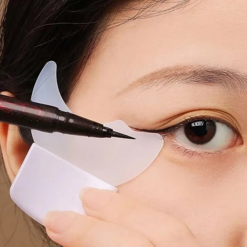 Stencil Trucco Multifunzionale in Silicone – Eyeliner, Sopracciglia, Rossetto & Ombretto