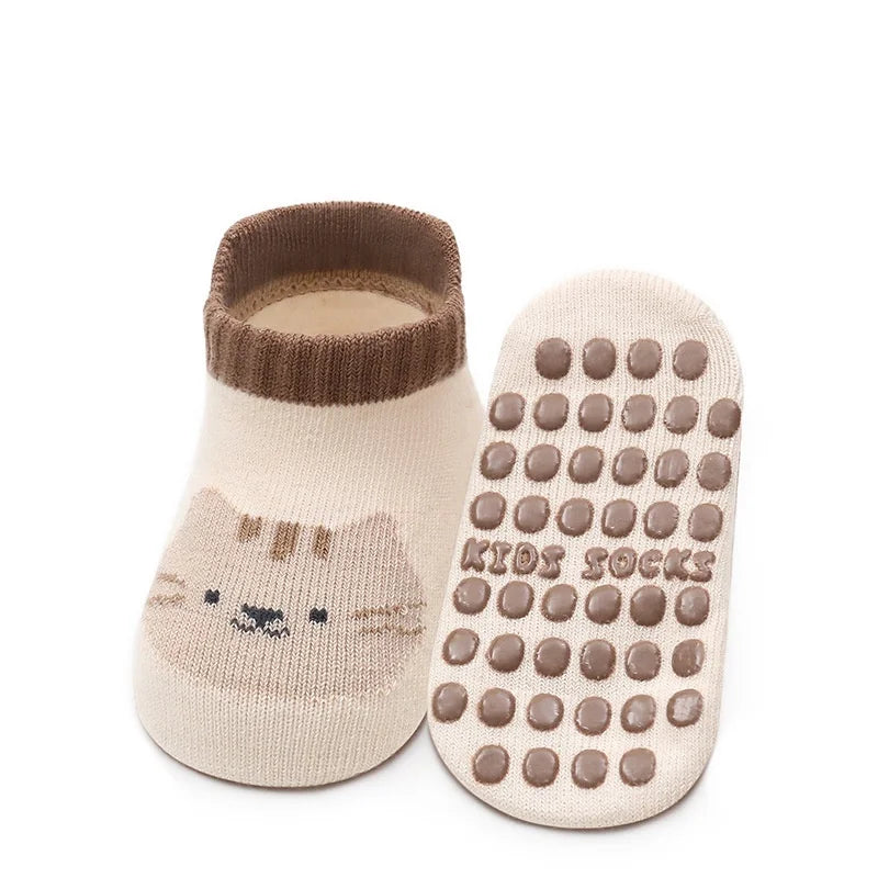 Calzini da pavimento per bambini per ragazze Ragazzi Primavera Autunno Cotone Cartoon Calzini antiscivolo per bambini Calzino casual per bambini