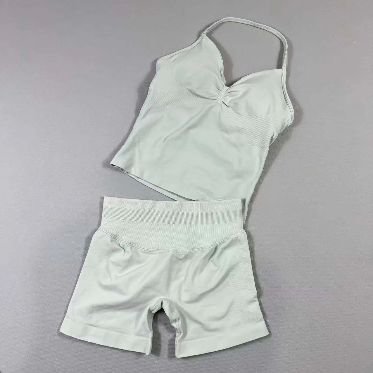 Completo Sportivo Donna 2 Pezzi – Top Lungo + Pantaloncini Yoga Senza Cuciture Push-Up