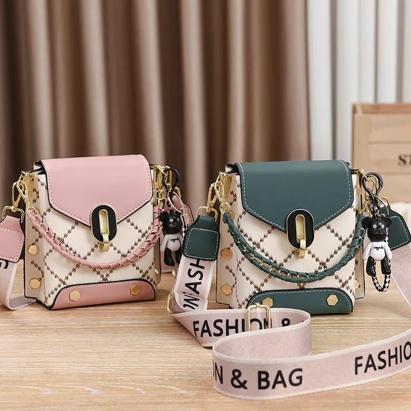 Versione coreana della piccola borsa quadrata semplice e alla moda, versatile borsa a tracolla alla moda, mini telefono cellulare alla moda