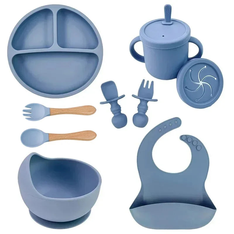 Set Stoviglie in Silicone per Bambini – Piatto, Ciotola, Tazza & Posate | 6-9 Pezzi