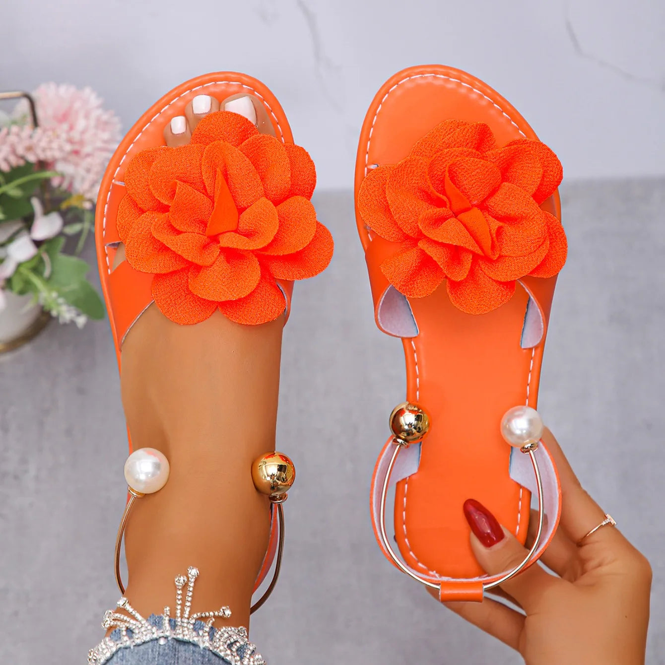 Sandali Piatti Donna con Perle Floreali – Slip-On Punta Tonda Intagli Estivi | 4 Colori | N.36-43