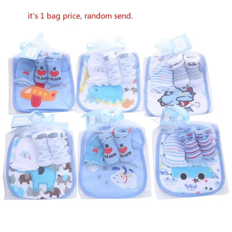 1 borsa Bavaglini in cotone per bambini Set di calzini per asciugamani Neonati Panni per ruttini + Calzini + Guanti antigraffio Ragazzi Ragazze Regalo di compleanno di Natale