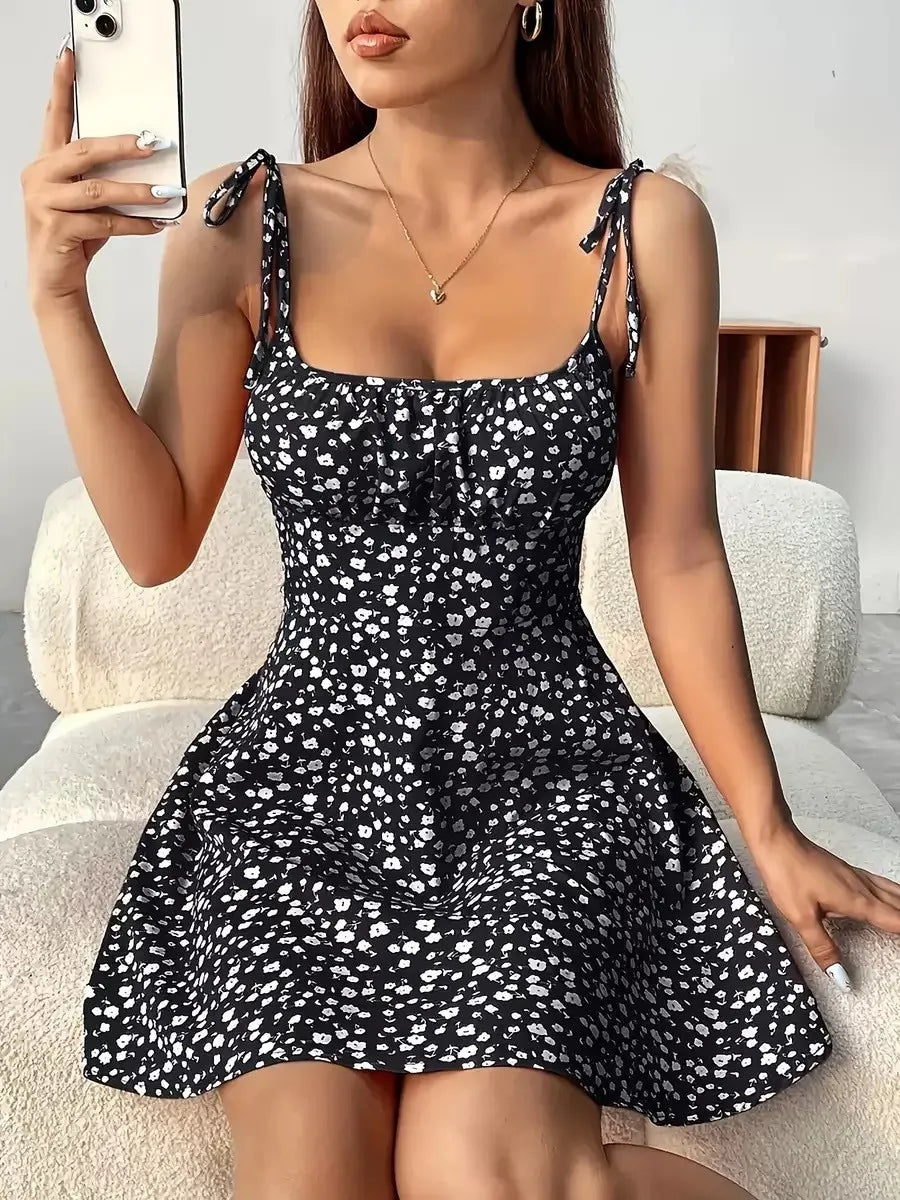 Abito Corto Estivo Floreale – Spalline Sottili, Scollo Quadrato | Donna