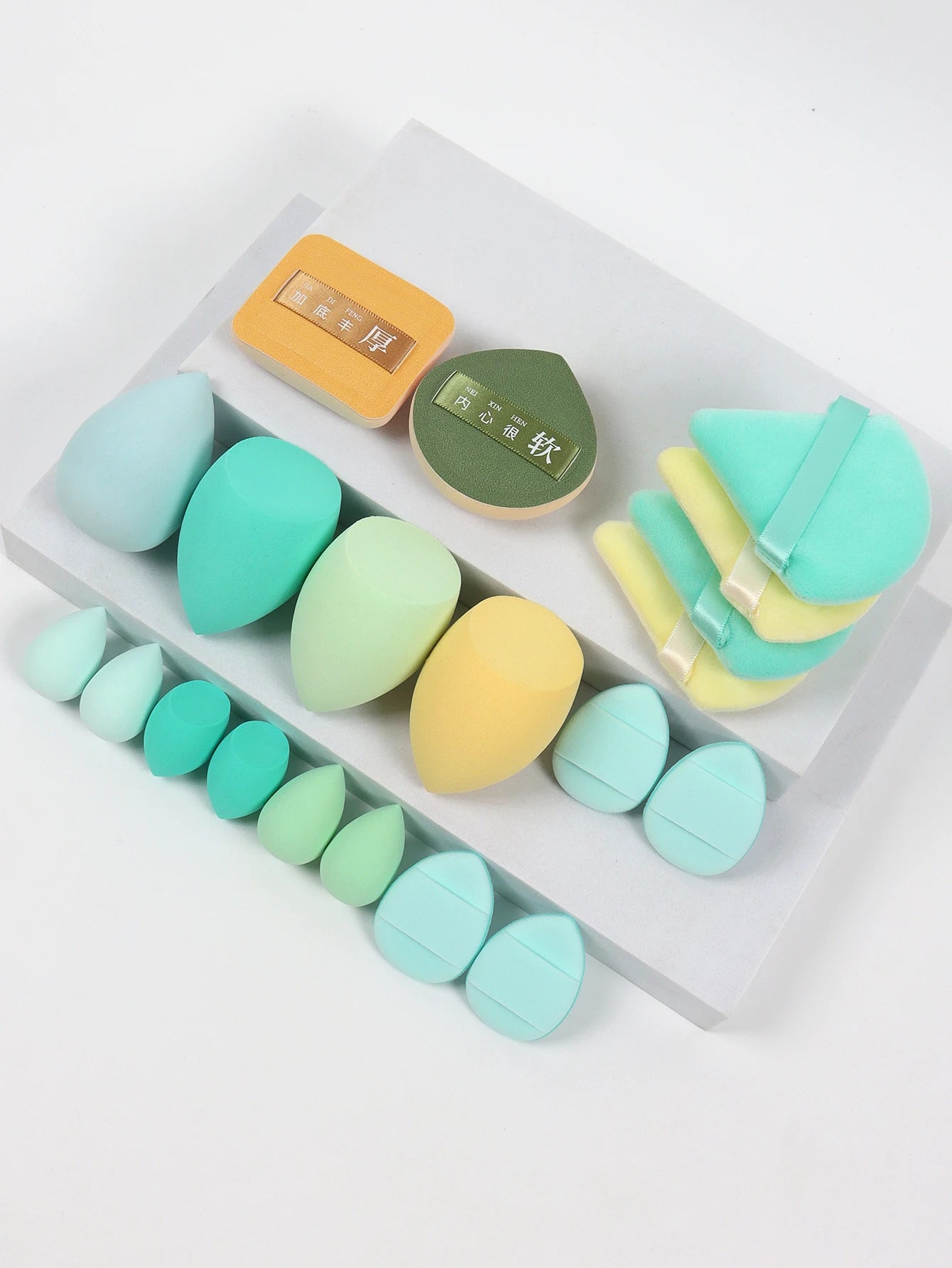 Set 20 Spugnette per Trucco 6cm – Per Crema, Cipria e Correttore, 16 Colori
