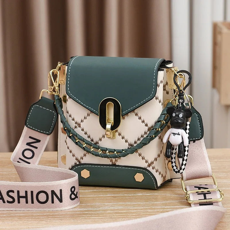 Versione coreana della piccola borsa quadrata semplice e alla moda, versatile borsa a tracolla alla moda, mini telefono cellulare alla moda
