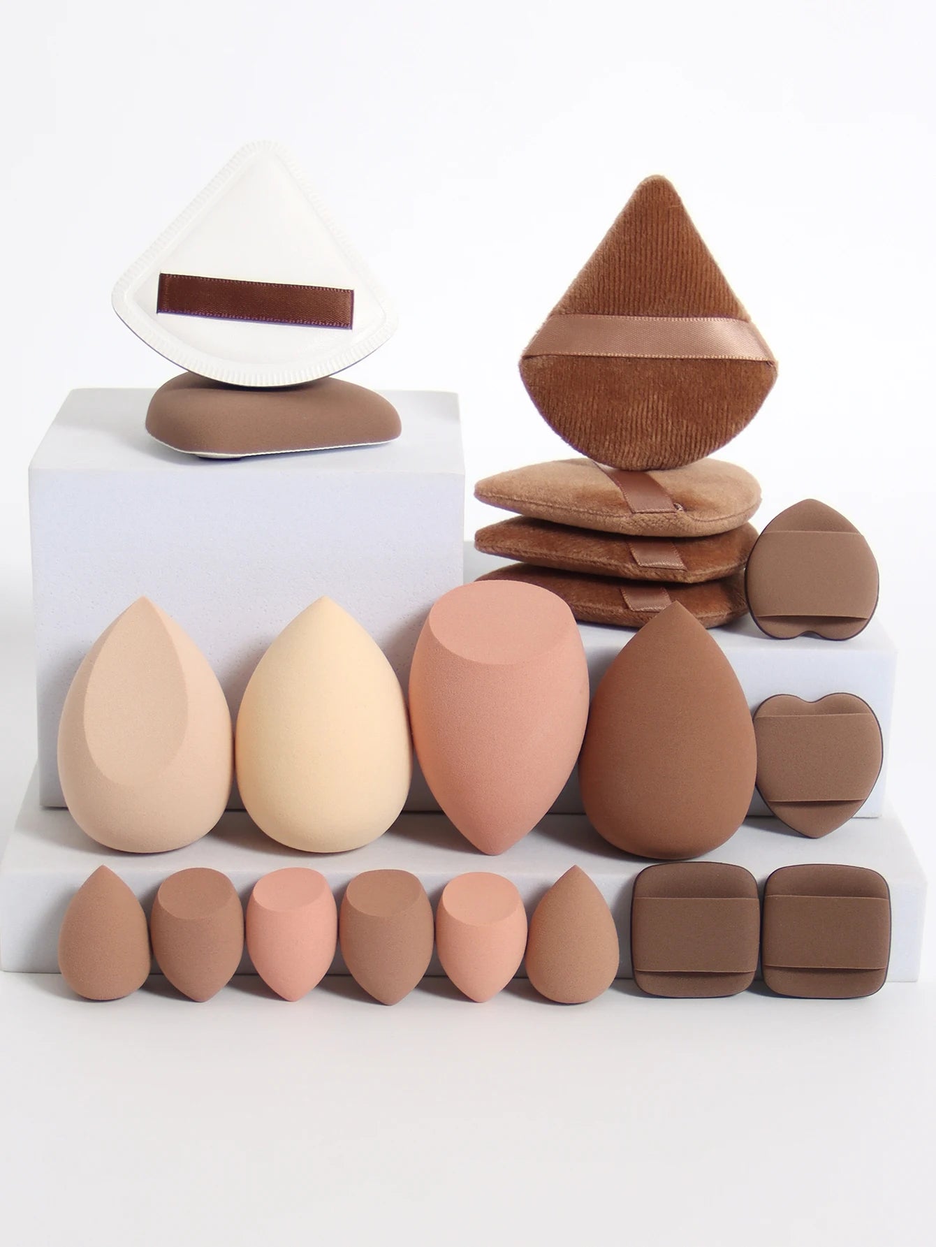 Set 20 Spugnette per Trucco 6cm – Per Crema, Cipria e Correttore, 16 Colori