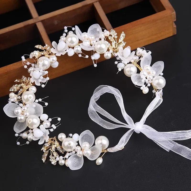 Fascia Floreale con Perle — Bambina e Sposa