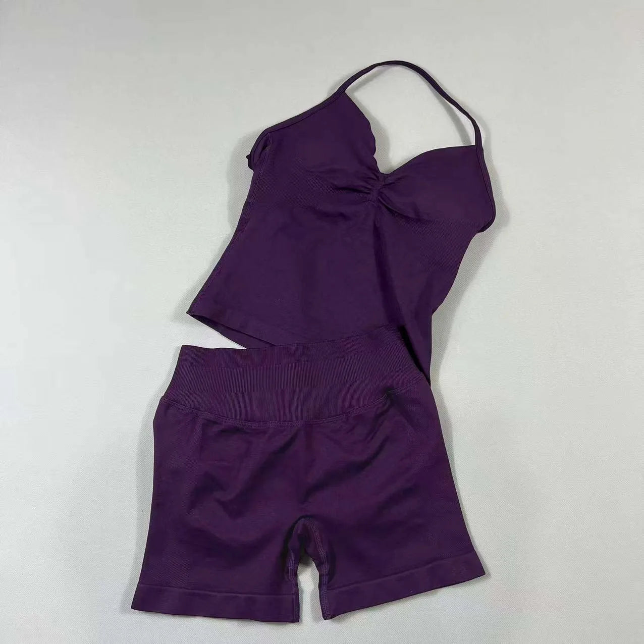 Completo Sportivo Donna 2 Pezzi – Top Lungo + Pantaloncini Yoga Senza Cuciture Push-Up