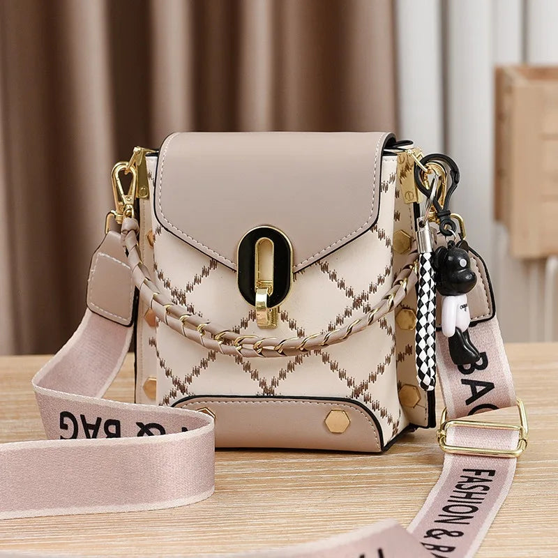 Versione coreana della piccola borsa quadrata semplice e alla moda, versatile borsa a tracolla alla moda, mini telefono cellulare alla moda