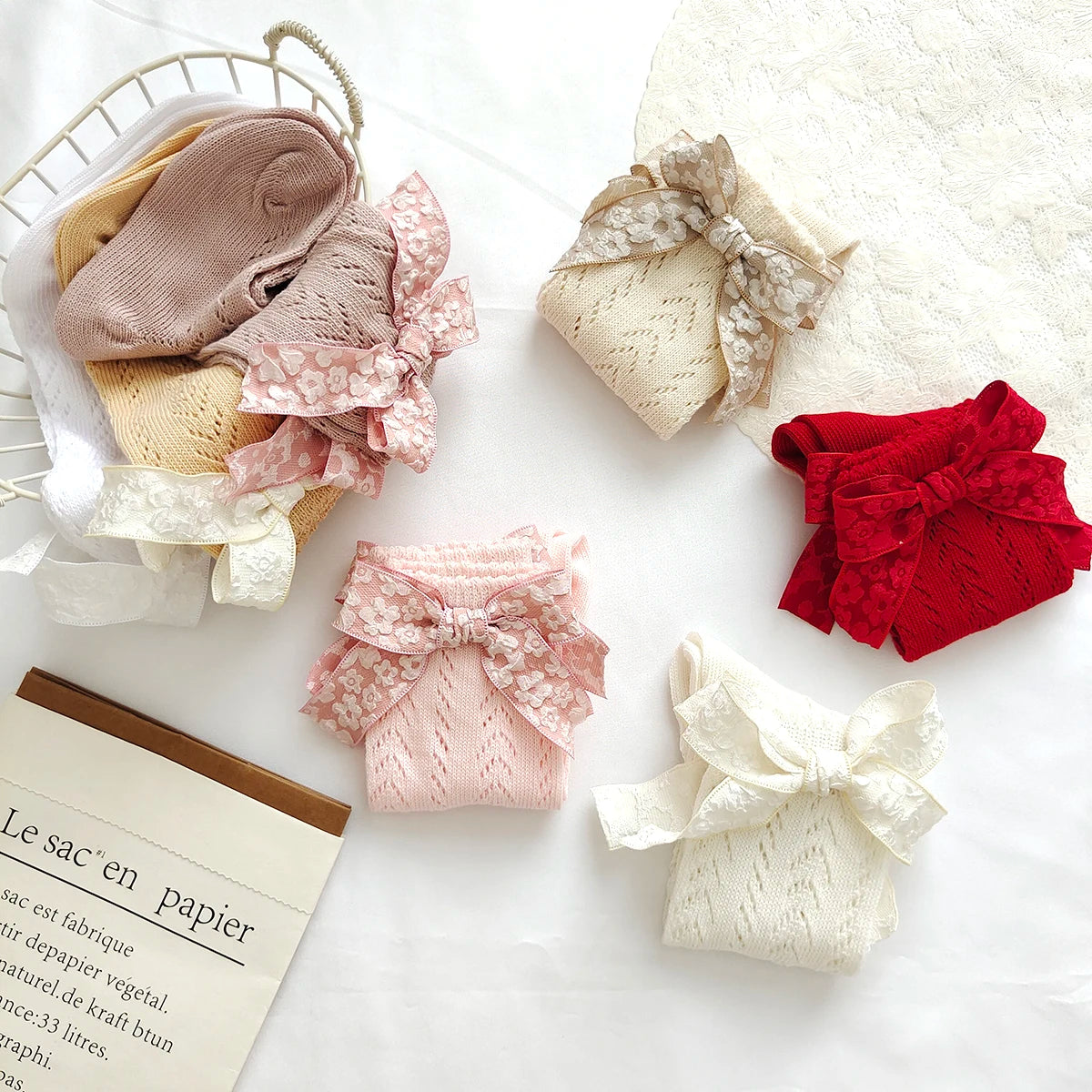 Calzini lunghi alti al ginocchio per neonate di nuova moda Fiocchi di fiori Traspiranti Scava fuori Calzini morbidi per bambini Calzini estivi per bambini