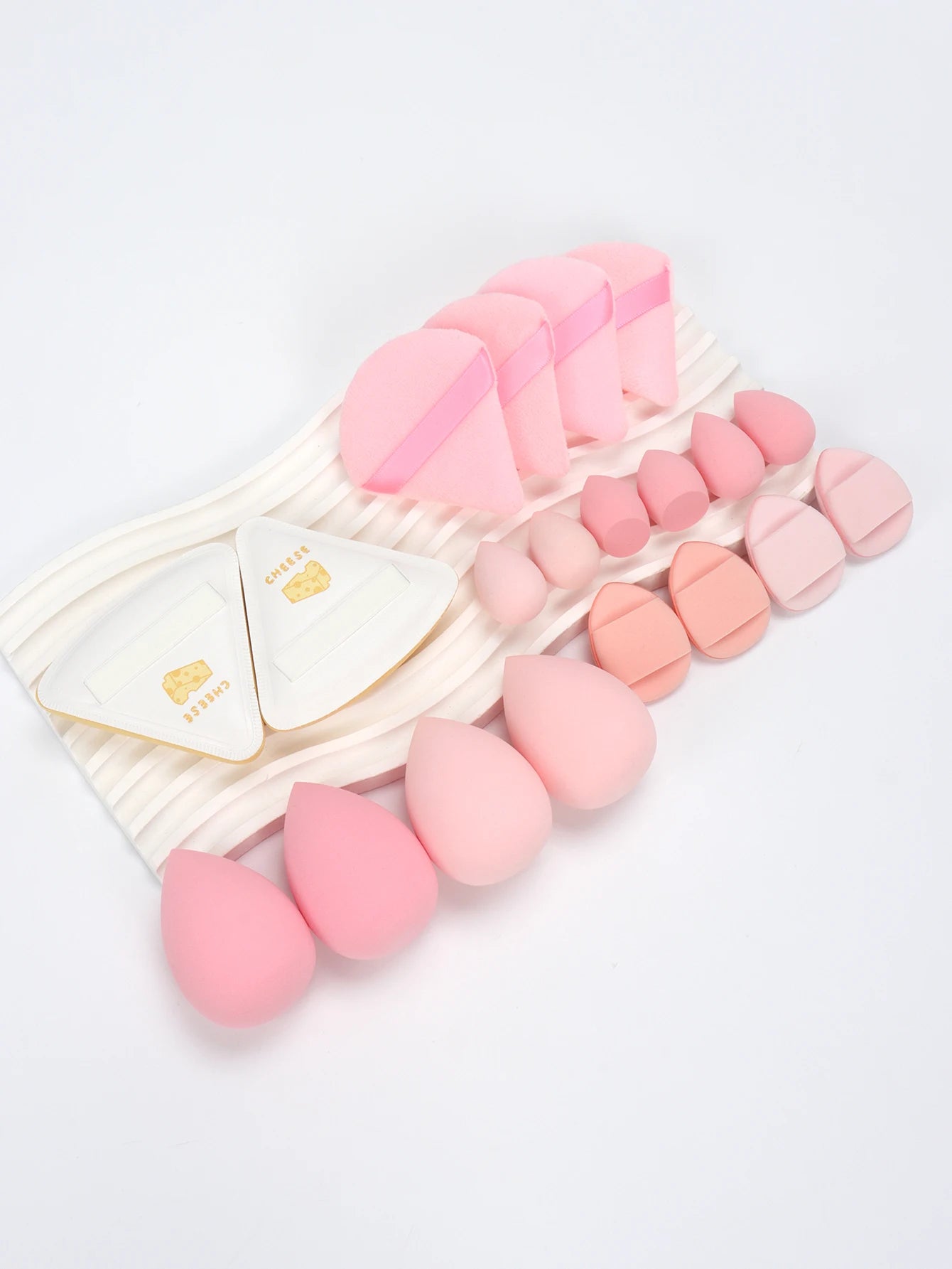 Set 20 Spugnette per Trucco 6cm – Per Crema, Cipria e Correttore, 16 Colori