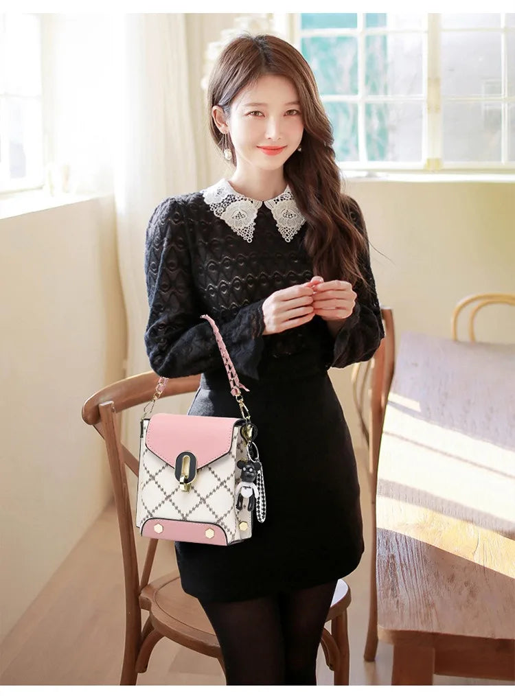 Versione coreana della piccola borsa quadrata semplice e alla moda, versatile borsa a tracolla alla moda, mini telefono cellulare alla moda