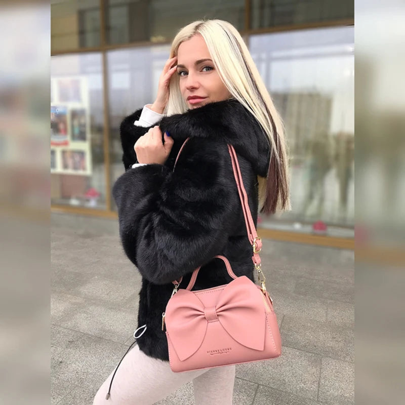 Borsa a Spalla con Fiocco — Pelle Sintetica Morbida