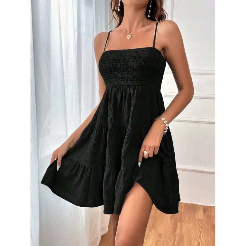 Mini Abito Bustier Smock con Spalline – Volant a Strati, Stile Estivo da Spiaggia